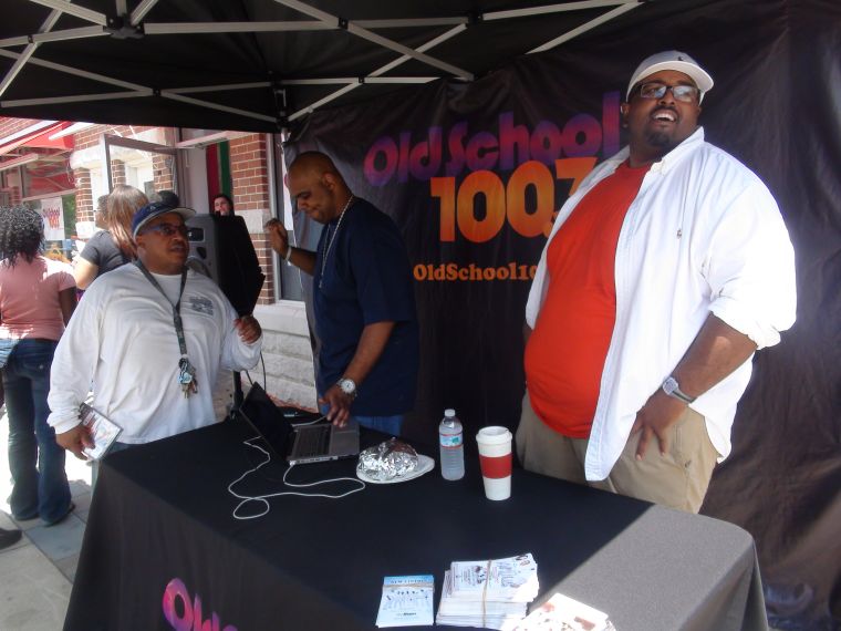 Free Lunch Fridays at Larry's Steaks