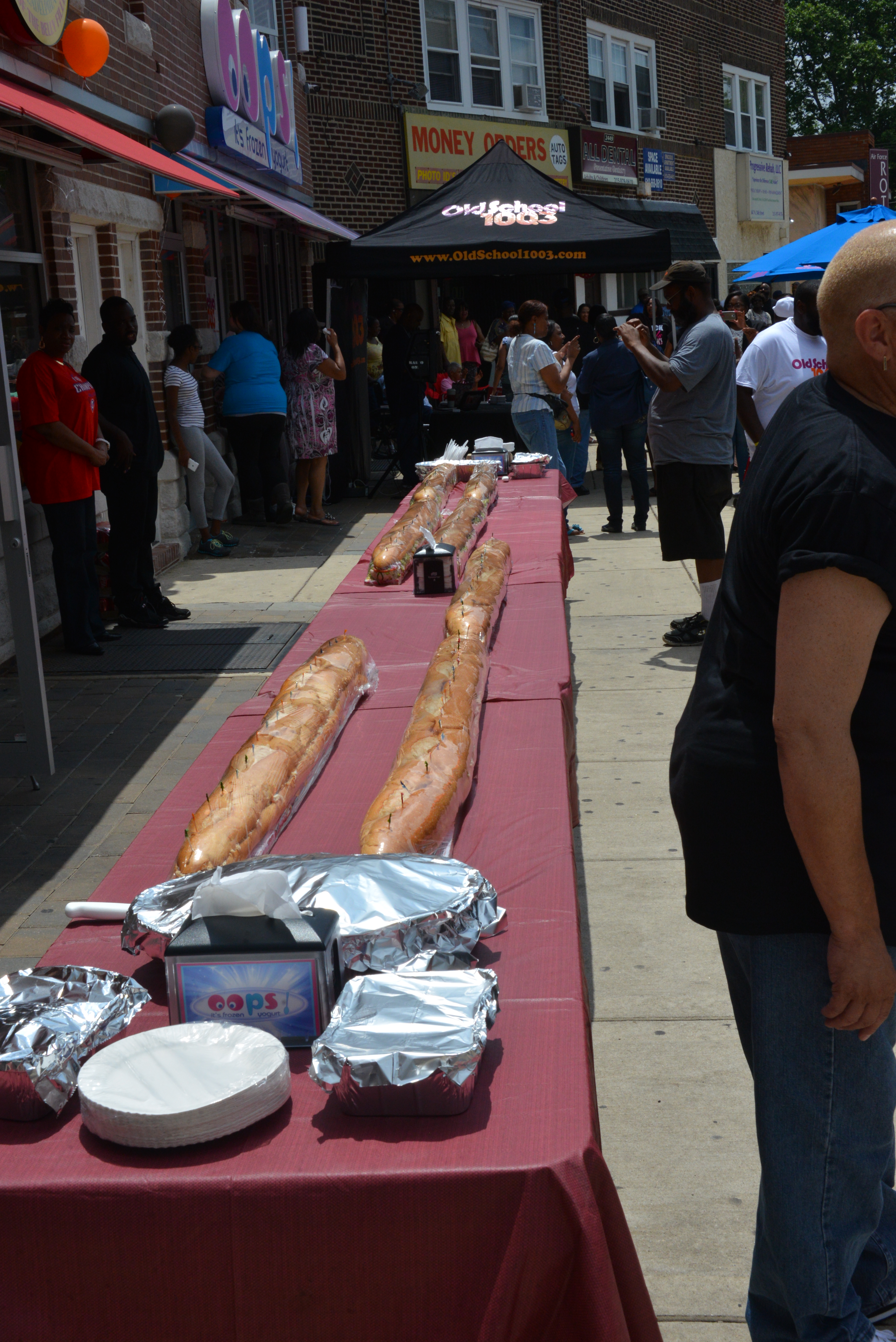Free Lunch Fridays at Larry's Steaks