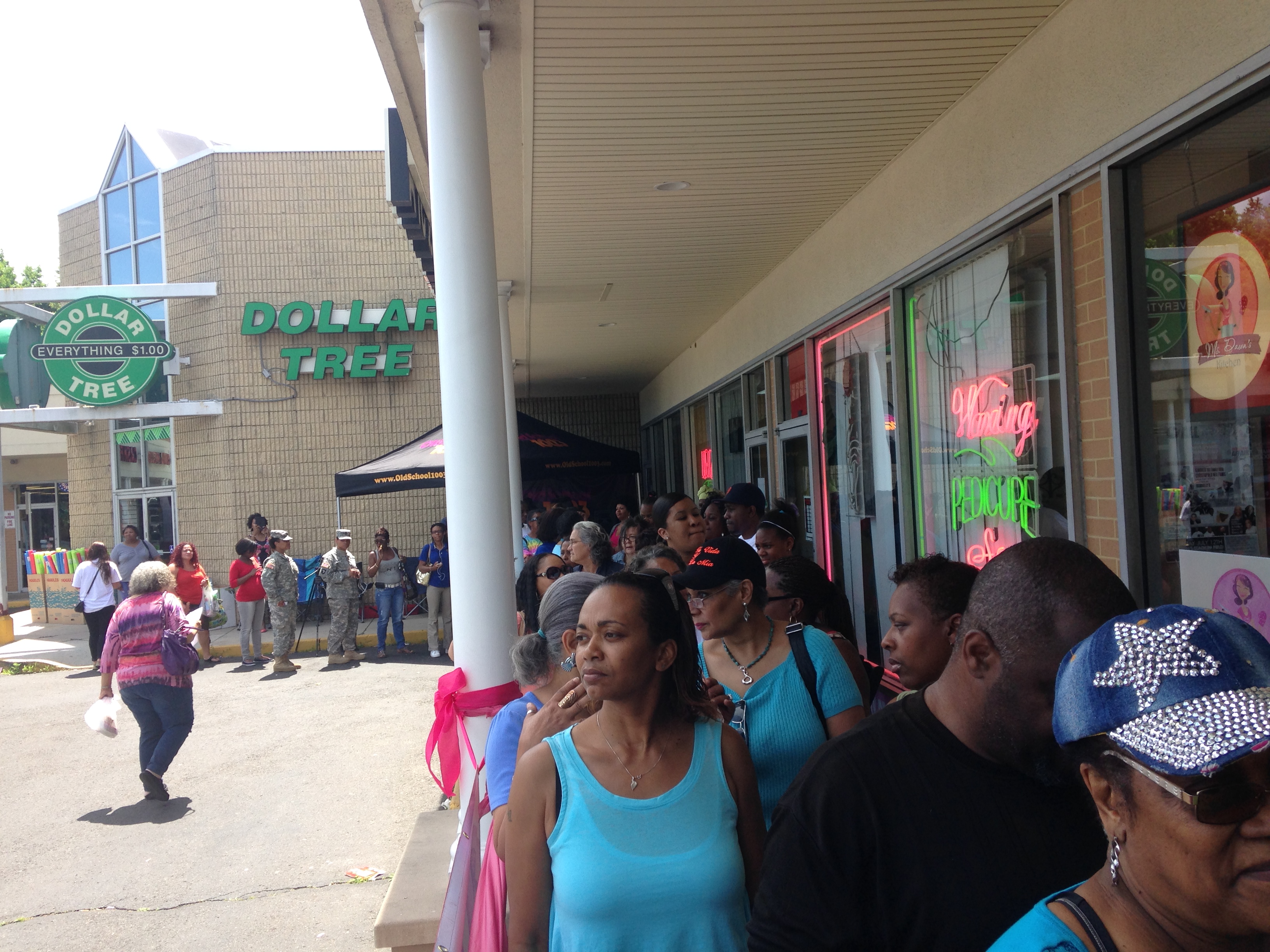 Free Lunch Fridays at Ms. Dawn's Kitchen