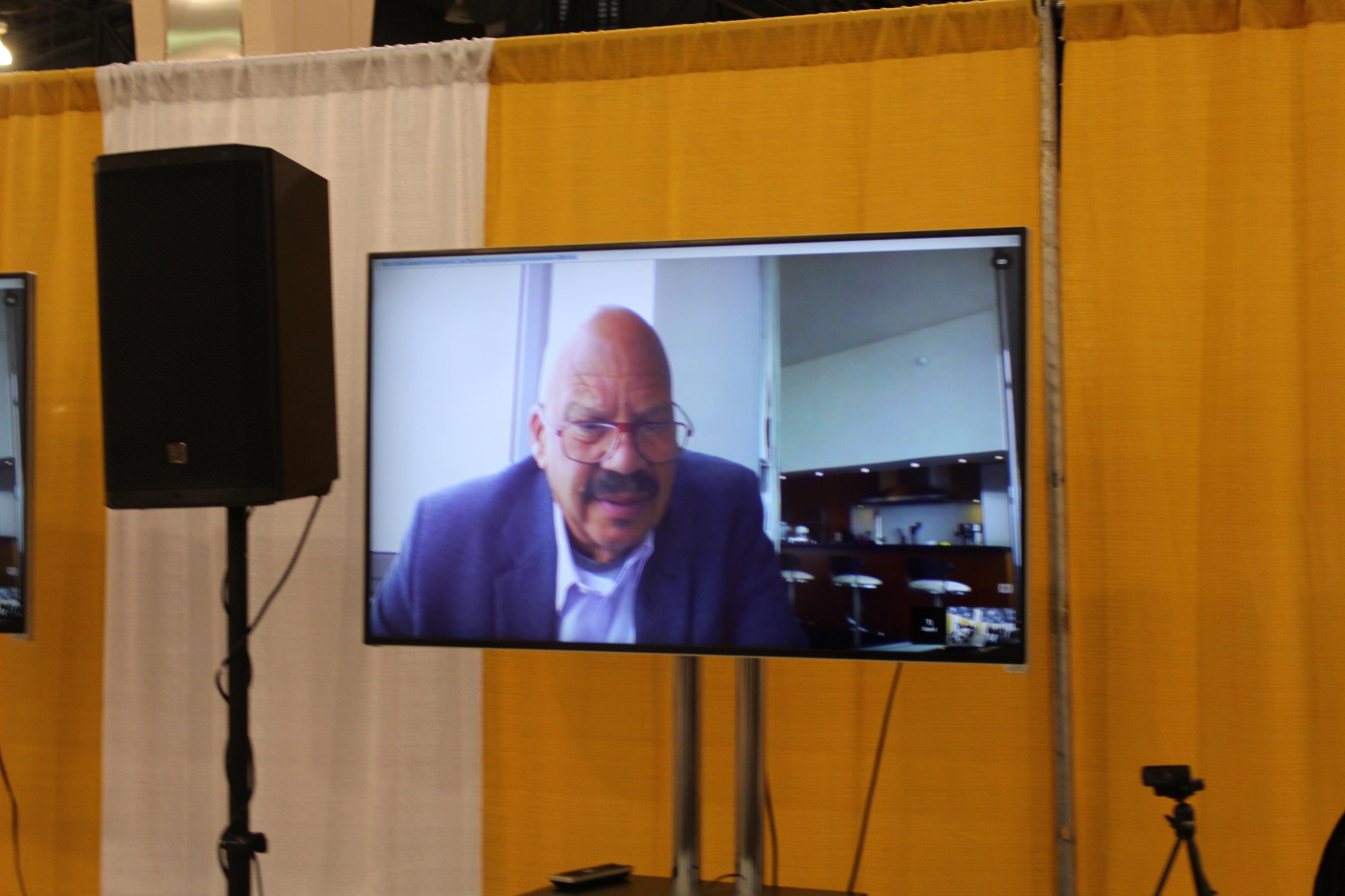 Digital Suite Hangout