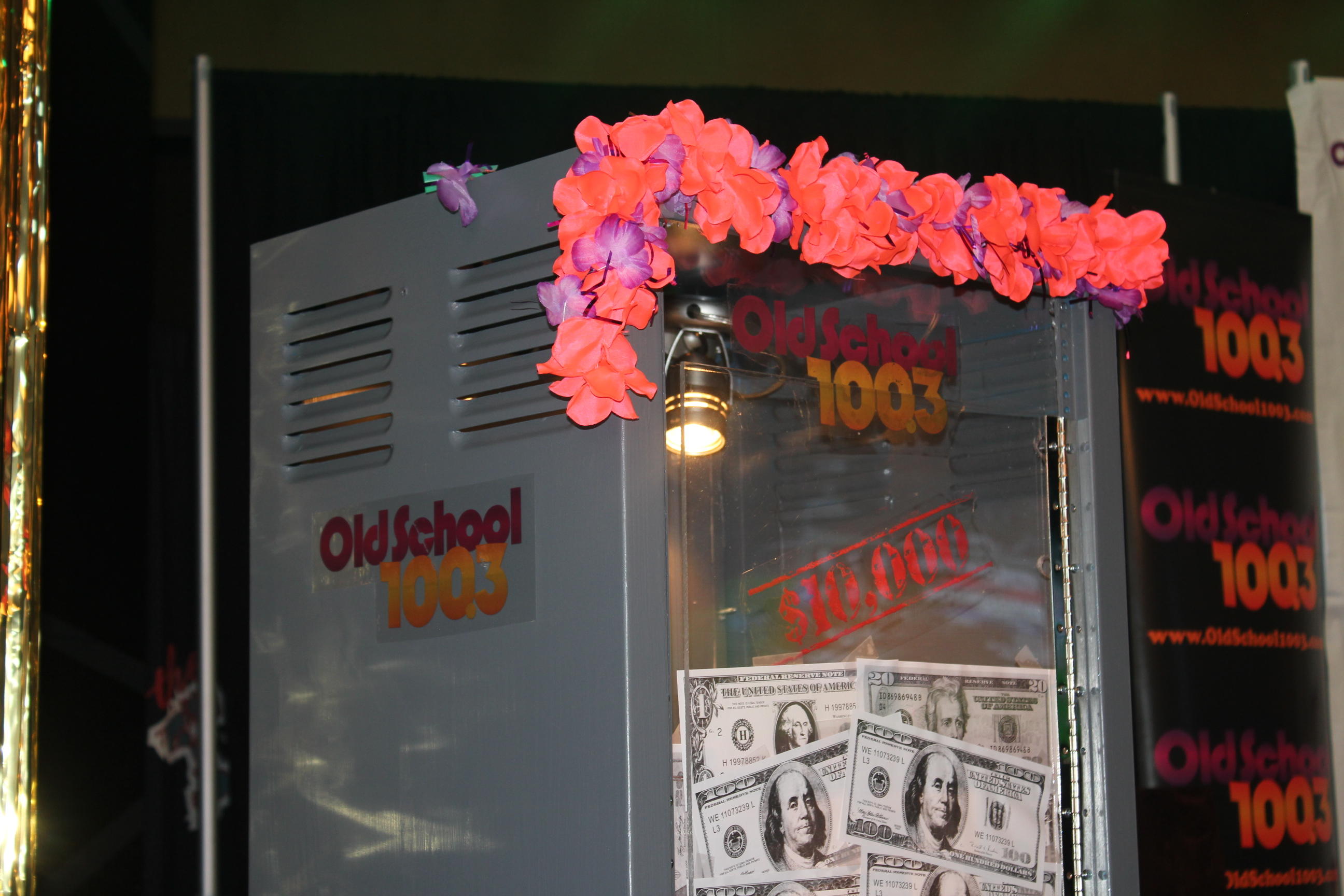 Old School 100.3 Vault Contest Highlights