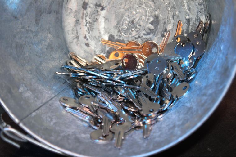 Old School 100.3 Vault Contest Highlights