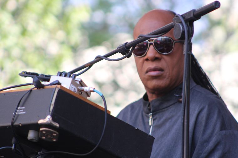 Stevie Wonder Pop Up Concert In Philadelphia {Exclusive Photos}