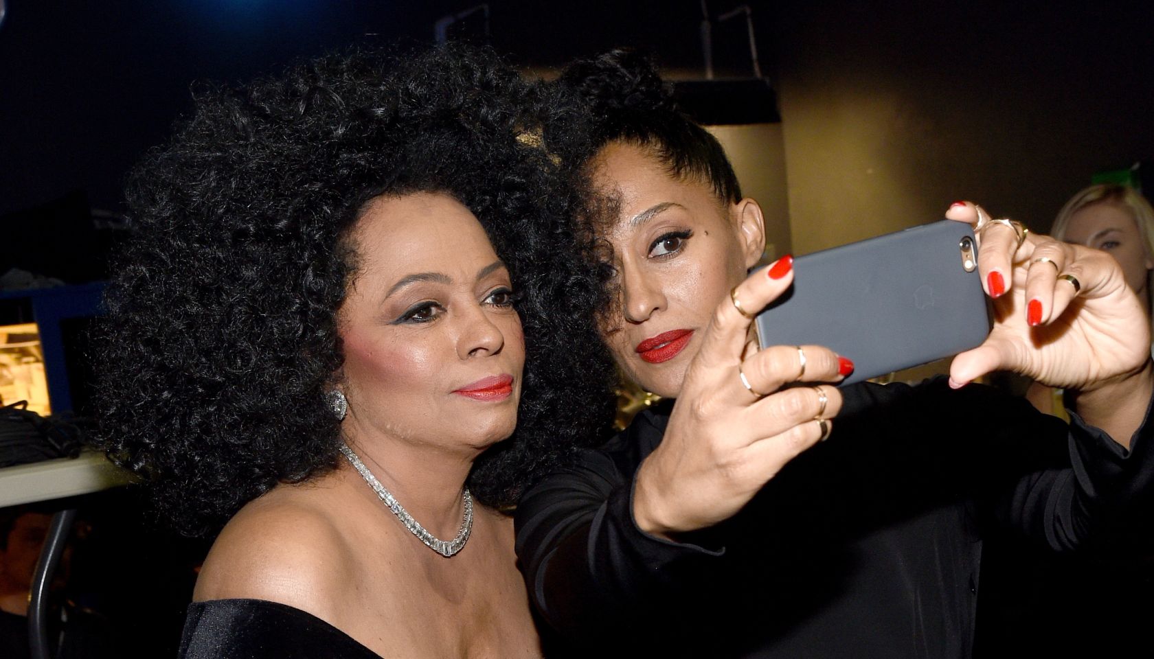 2014 American Music Awards - Backstage And Audience