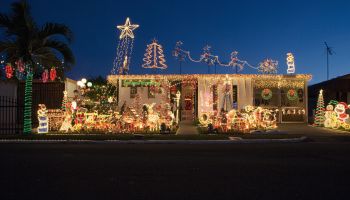 House lit up with Christmas lights