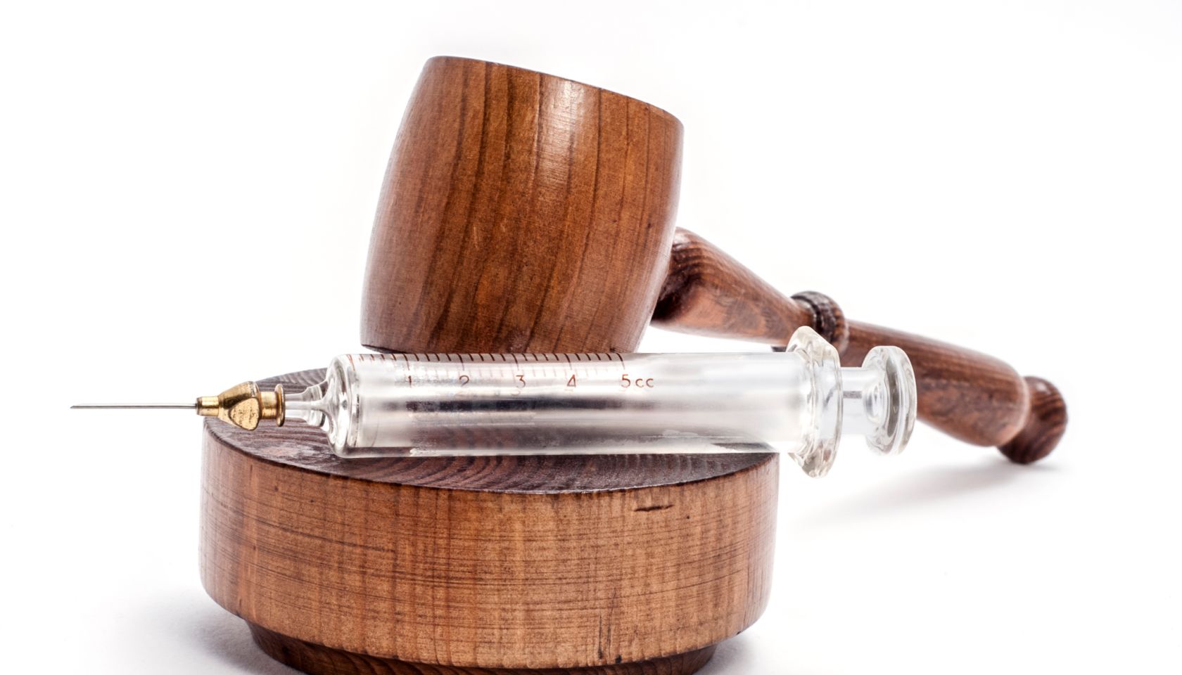 judge´s mallet and injection