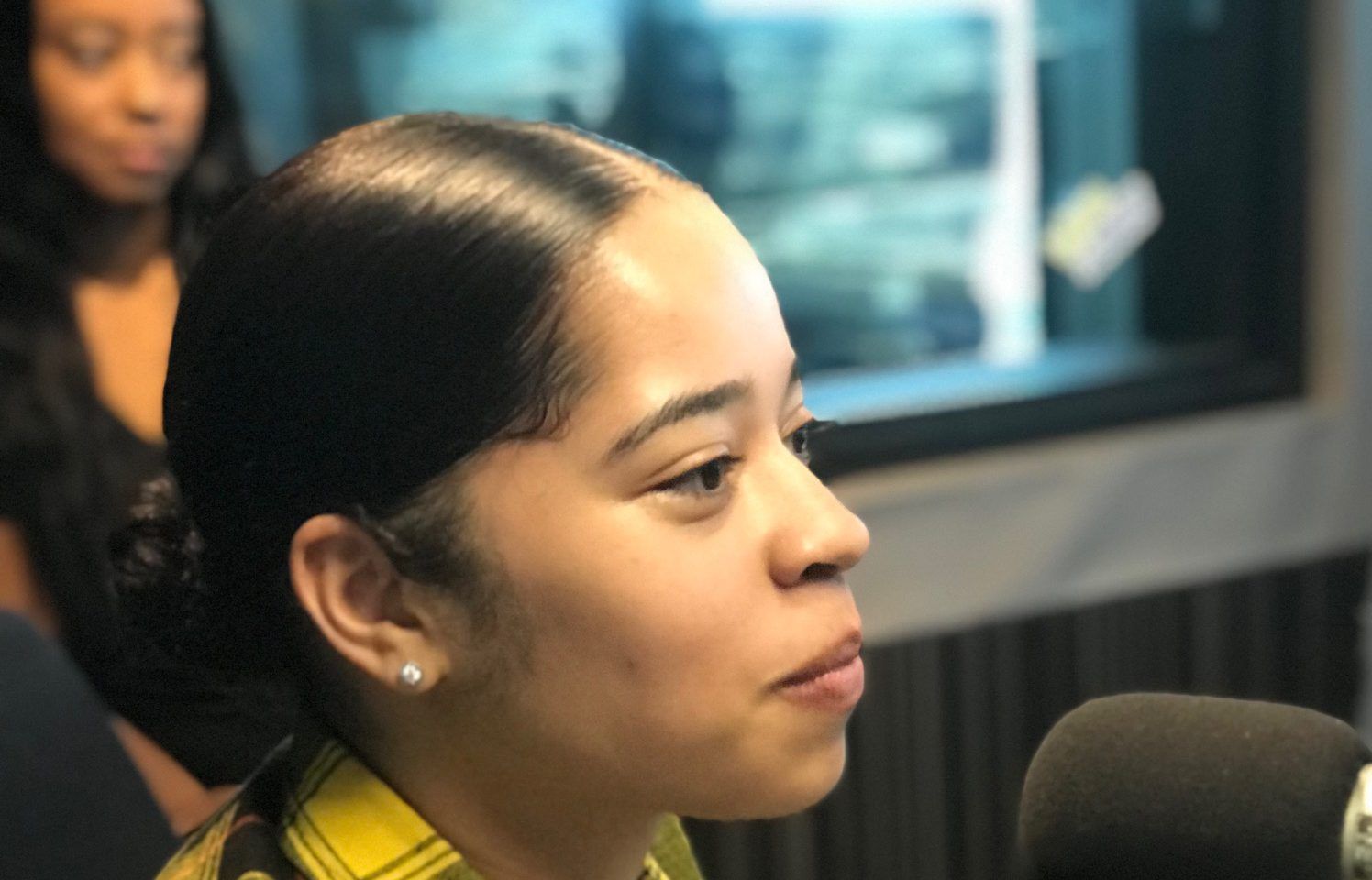 Ella Mai Stops By 97.9 The Beat