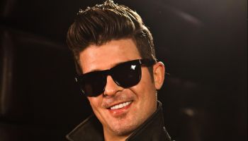 Robin Thicke Performs At The Key Club