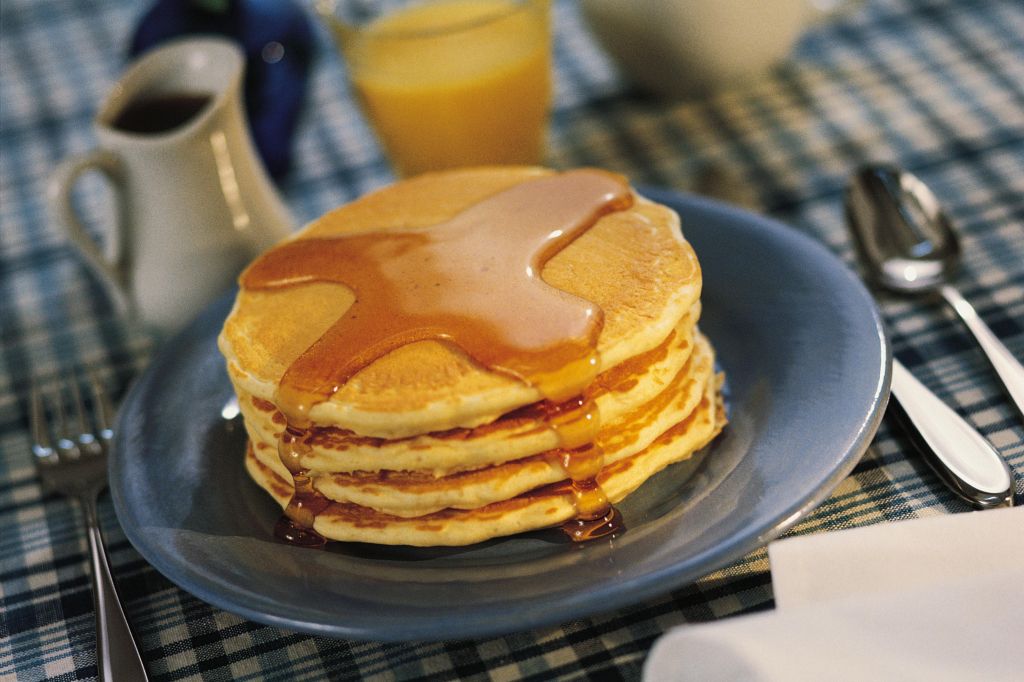 Pancakes with maple syrup