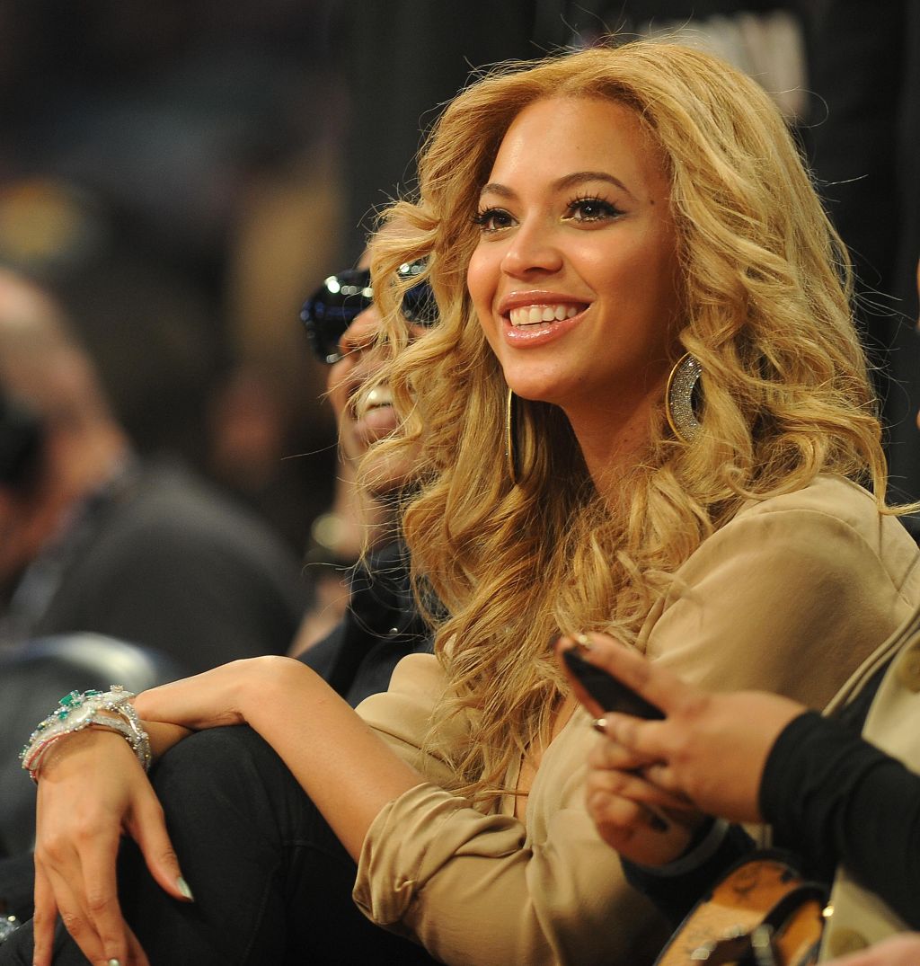 Beyonce attends the NBA All-Star Game Fe