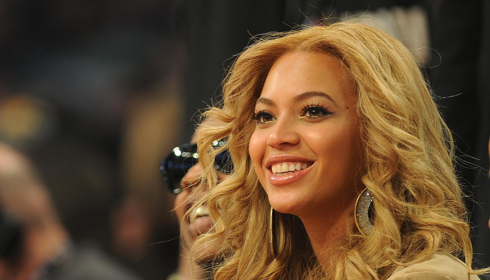 Beyonce attends the NBA All-Star Game Fe