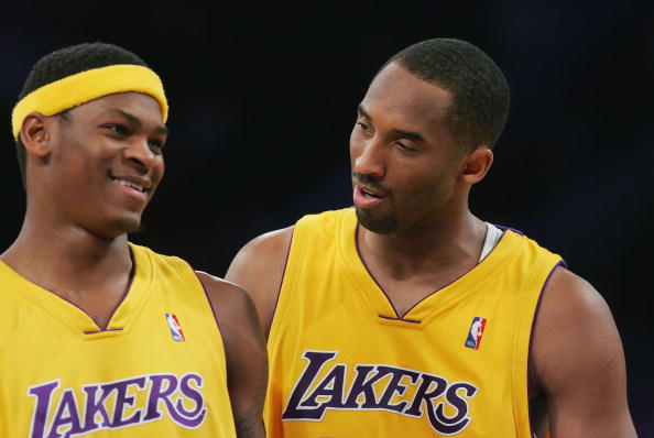 New York Knicks v Los Angeles Lakers